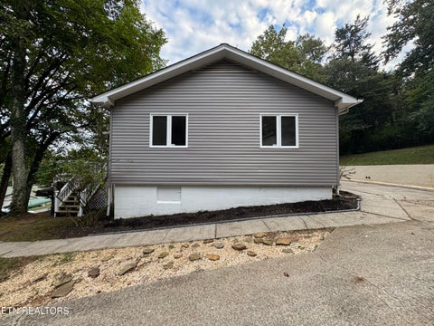 Tiny photo for 102 Oxford Rd, Oak Ridge, TN 37830 (MLS # 1343780)