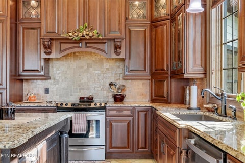 Tiny photo for 1611 Plantation Circle, Cookeville, TN 38506 (MLS # 1360115)