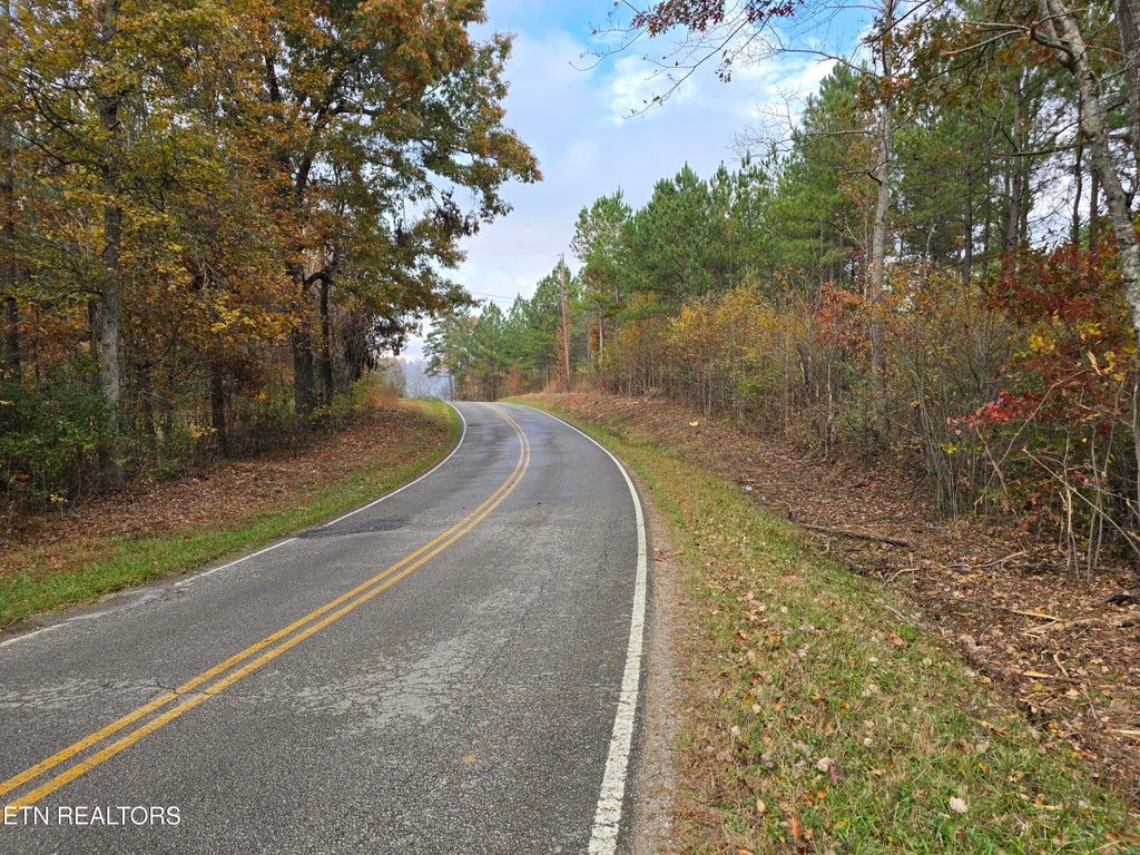 Photo of 6 W Robbins Rd, Robbins, TN 37852 (MLS # 1282224)