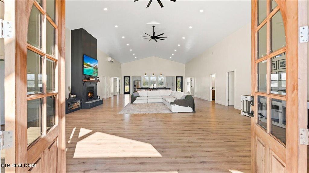 Photo of 143 Hamilton Rd, Kingston, TN 37763 (MLS # 1322049)