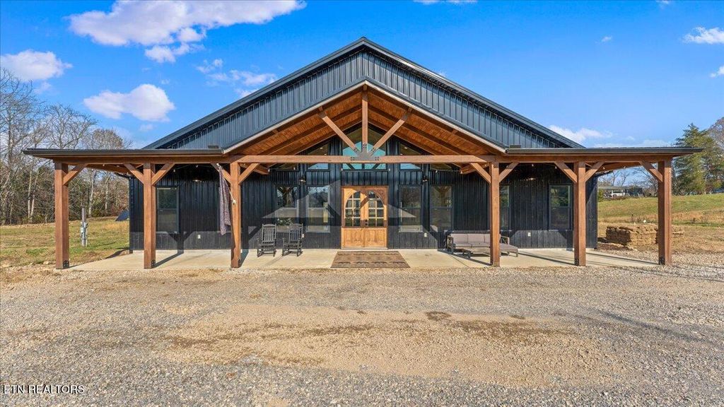 Photo of 143 Hamilton Rd, Kingston, TN 37763 (MLS # 1322049)