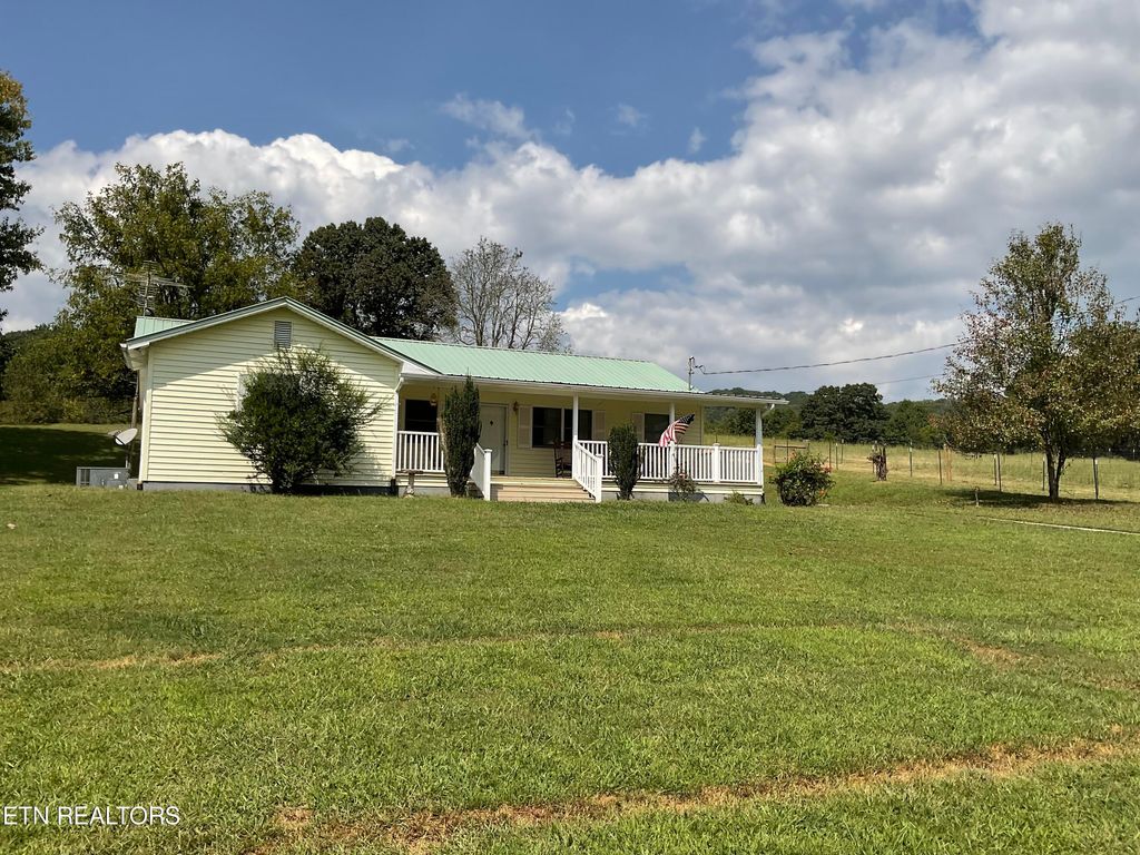Photo of 871 Brushy Vallley Rd, Heiskell, TN 37754 (MLS # 1240063)
