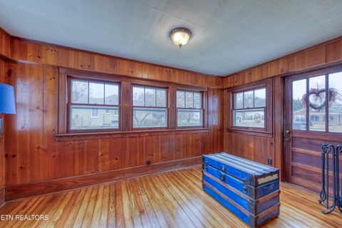 Tiny photo for 2009 Fairmont Boulevard Blvd, Knoxville, TN 37917 (MLS # 1326324)