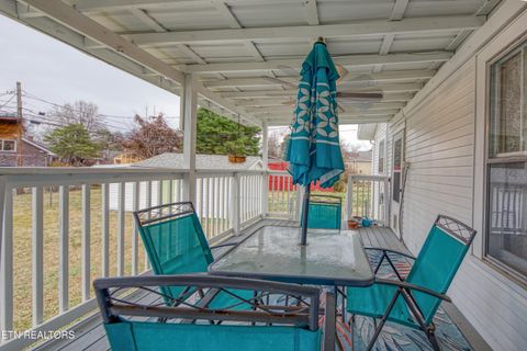 Tiny photo for 2009 Fairmont Boulevard Blvd, Knoxville, TN 37917 (MLS # 1326324)