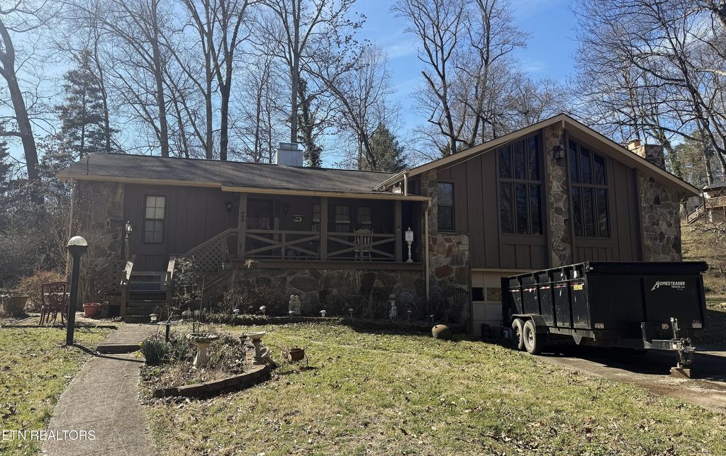 Photo of 403 Delaware Ave, Oak Ridge, TN 37830 (MLS # 1332162)