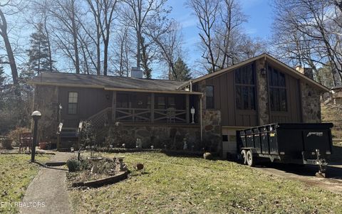 Photo of 403 Delaware Ave, Oak Ridge, TN 37830 (MLS # 1332162)