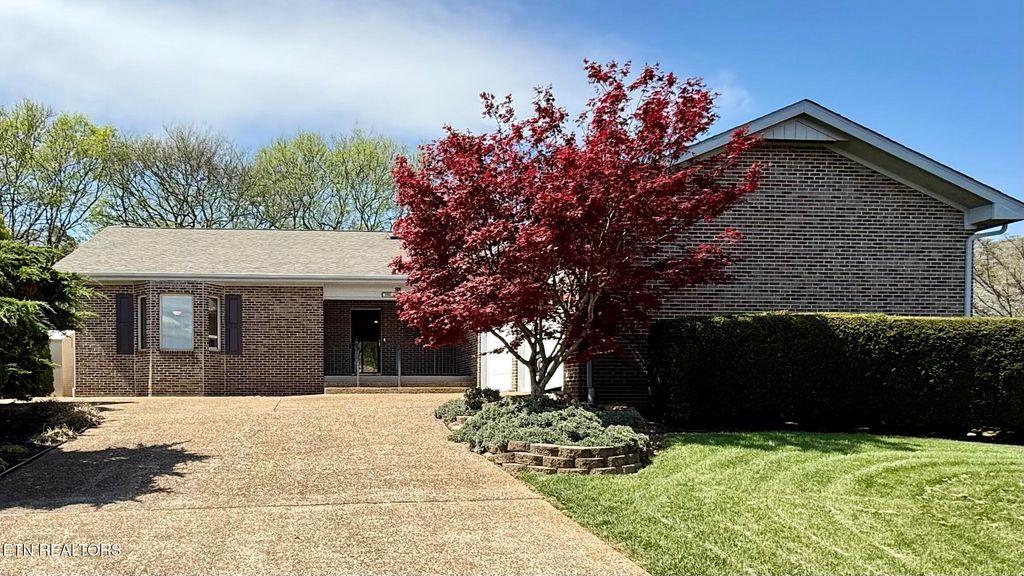 Photo of 212 Tooweka Lane, Loudon, TN 37774 (MLS # 1334922)