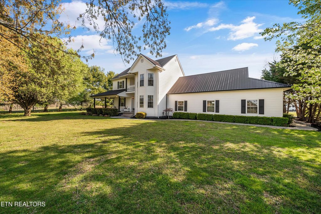 Photo of 2940 Beecarter Rd, Dandridge, TN 37725 (MLS # 1337045)