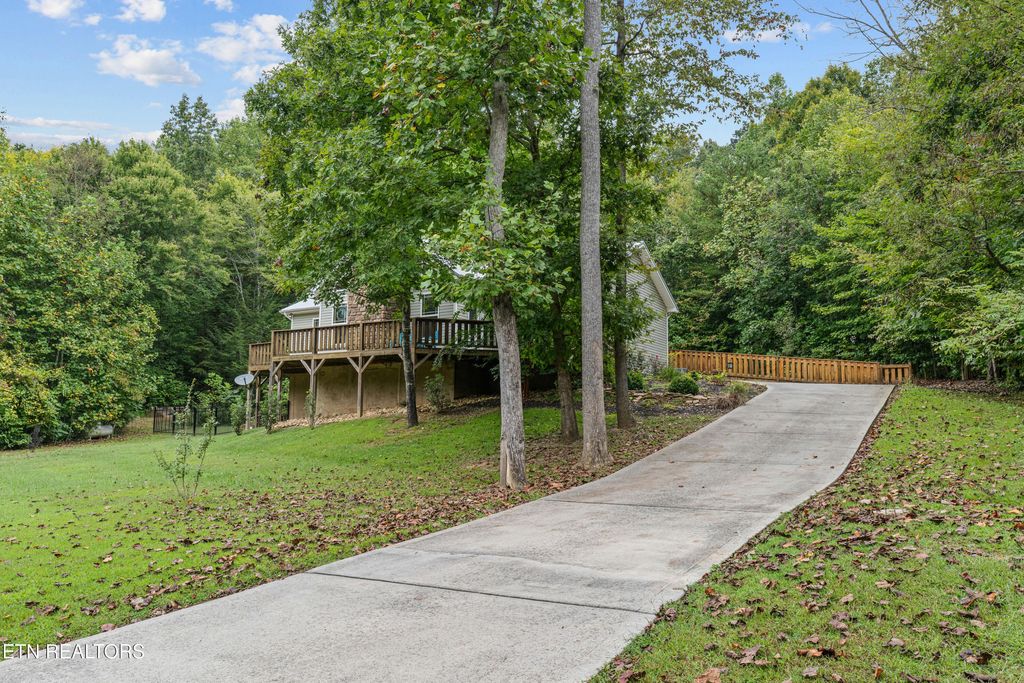 Photo of 3851 Mistletoe Loop Loop, Sevierville, TN 37876 (MLS # 1316719)