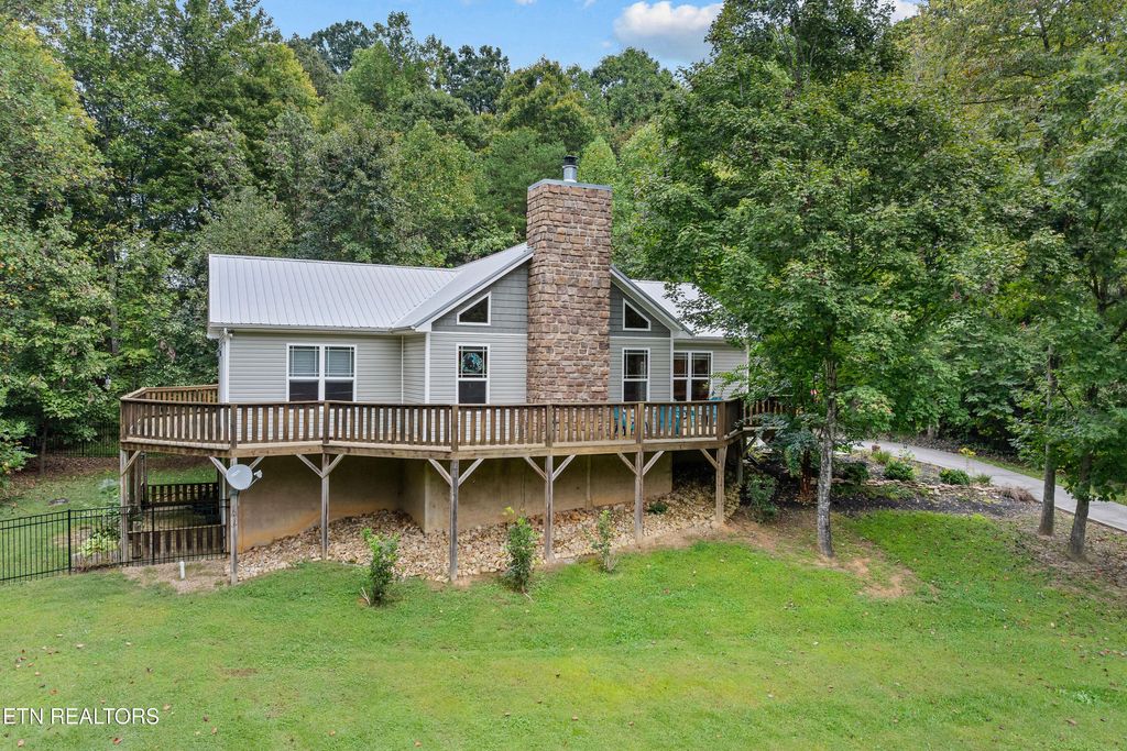 Photo of 3851 Mistletoe Loop Loop, Sevierville, TN 37876 (MLS # 1316719)