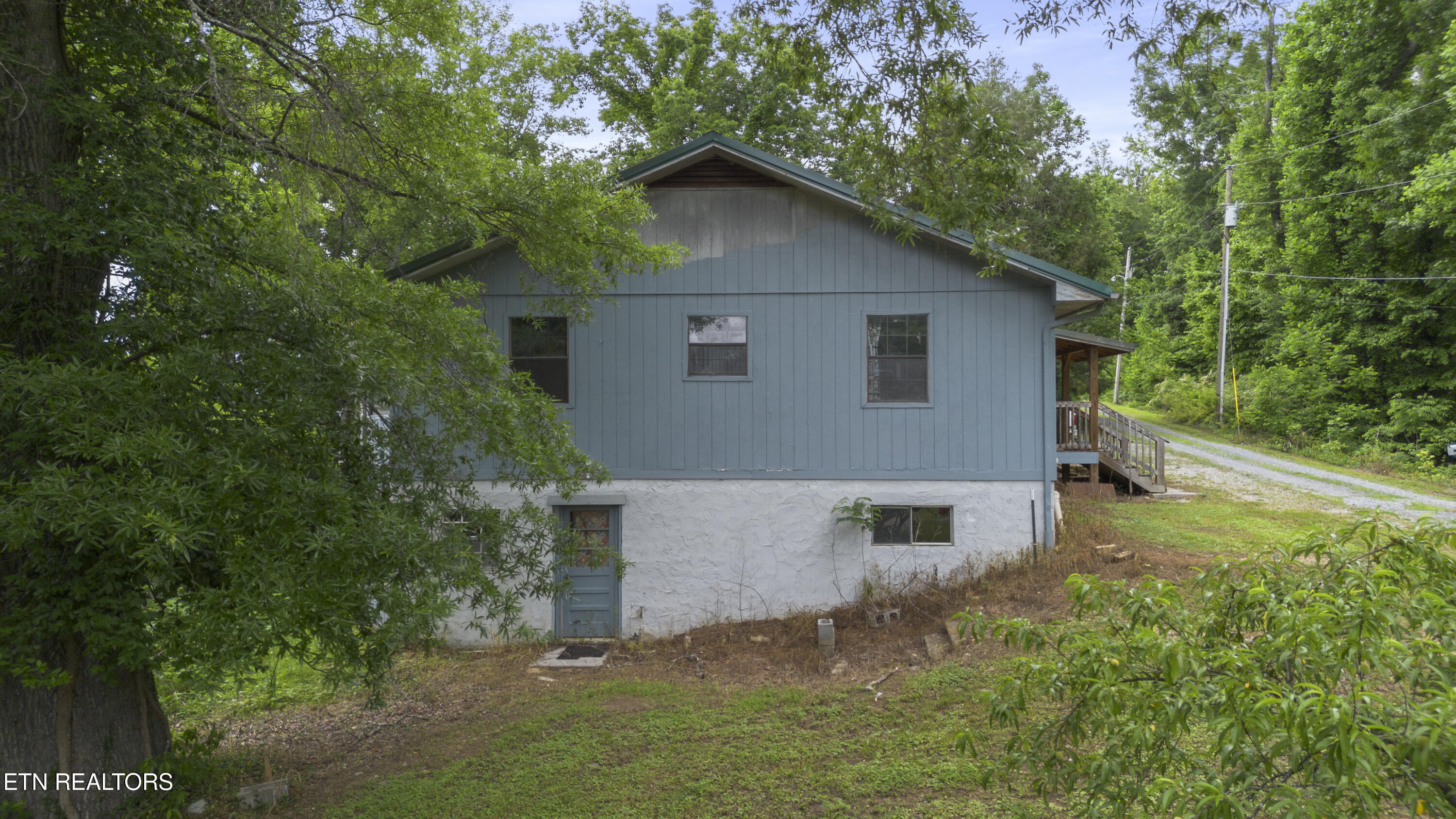 181 Hullander Lane