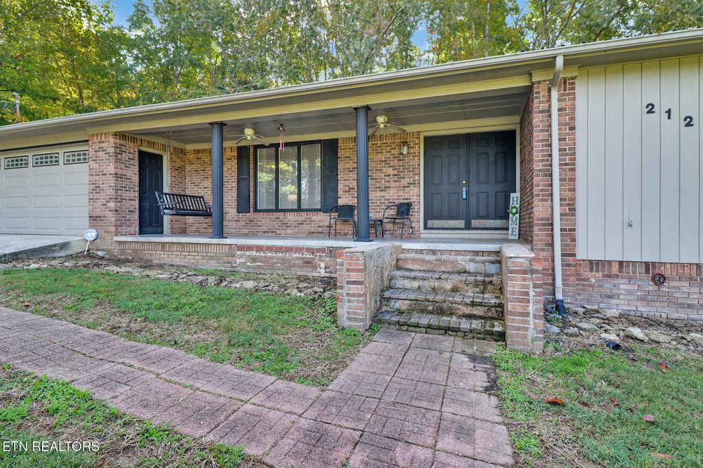 Photo of 212 Old Clear Branch Lane, Rocky Top, TN 37769 (MLS # 1316814)