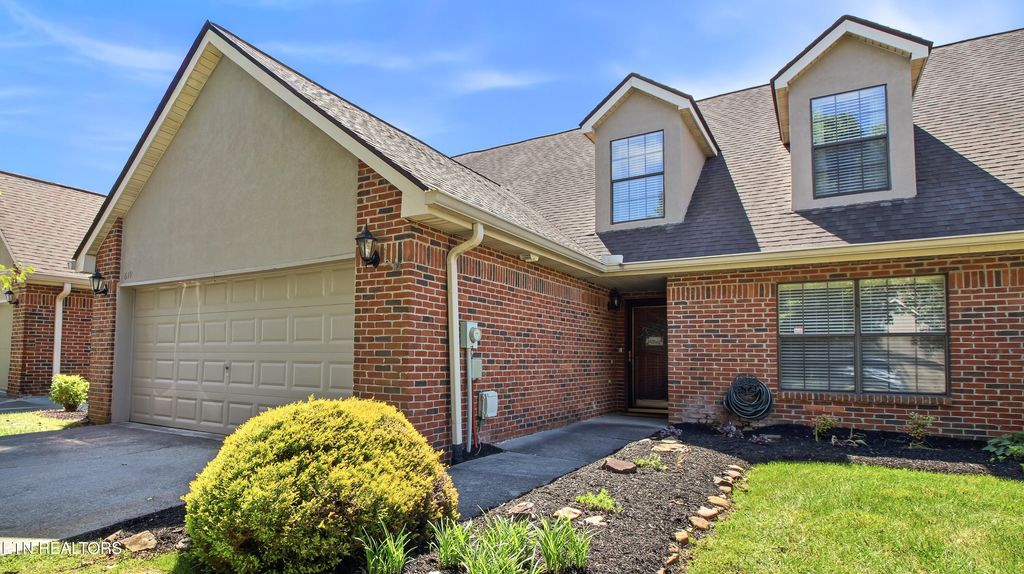 Photo of 619 Farragut Commons Drive, Knoxville, TN 37934 (MLS # 1339231)