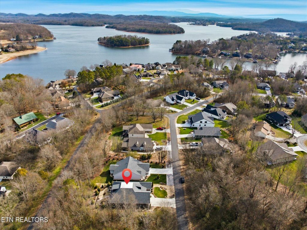 Photo of 162 Tsuhdatsi Way, Loudon, TN 37774 (MLS # 1327497)