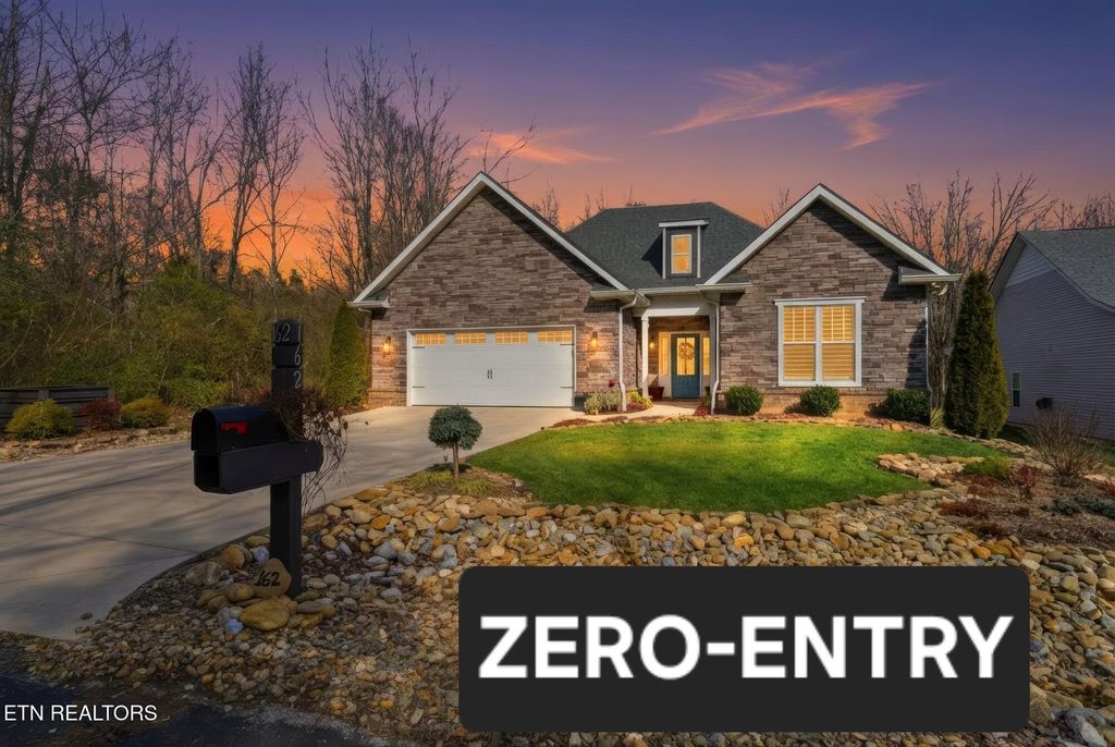 Photo of 162 Tsuhdatsi Way, Loudon, TN 37774 (MLS # 1327497)