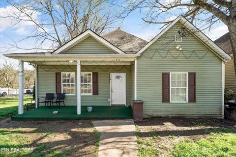 1332 Beaumont Ave Knoxville TN 37921