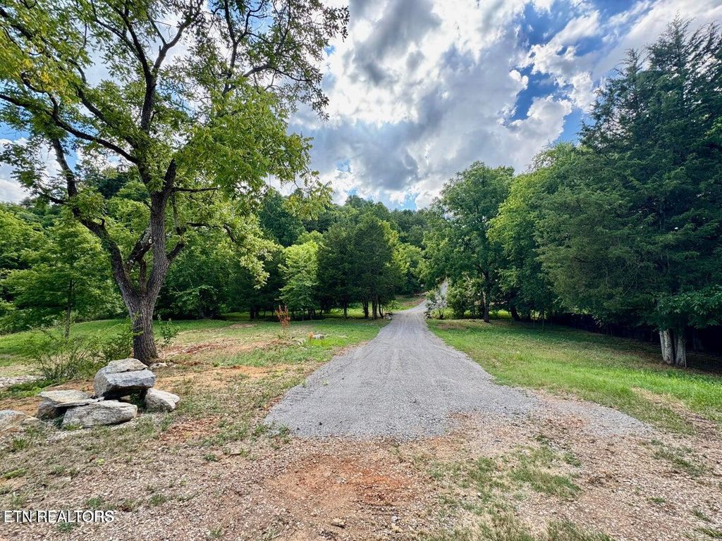 Photo of 3643 Bryan Rd Rd, Kodak, TN 37764 (MLS # 1315427)