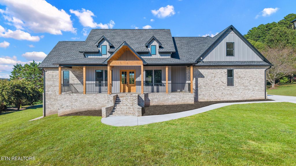 Photo of 2431 Breckenridge St, Athens, TN 37303 (MLS # 1290000)