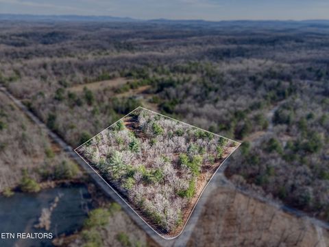 Photo of 1152 Muddy Branch Rd, Crossville, TN 38571 (MLS # 1336838)
