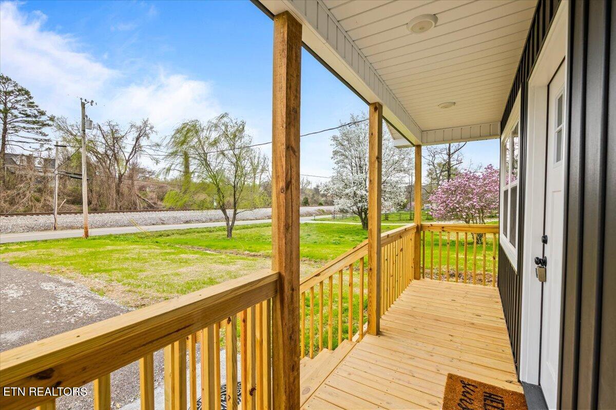 208 Old Lake City Hwy