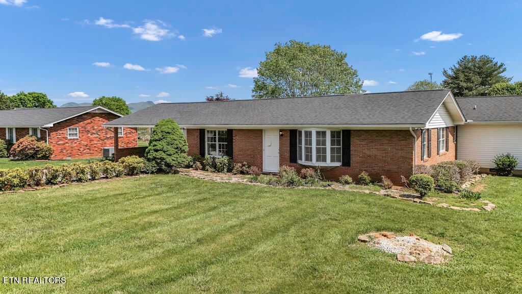 Photo of 157 Clinch View Drive, Corryton, TN 37721 (MLS # 1269508)