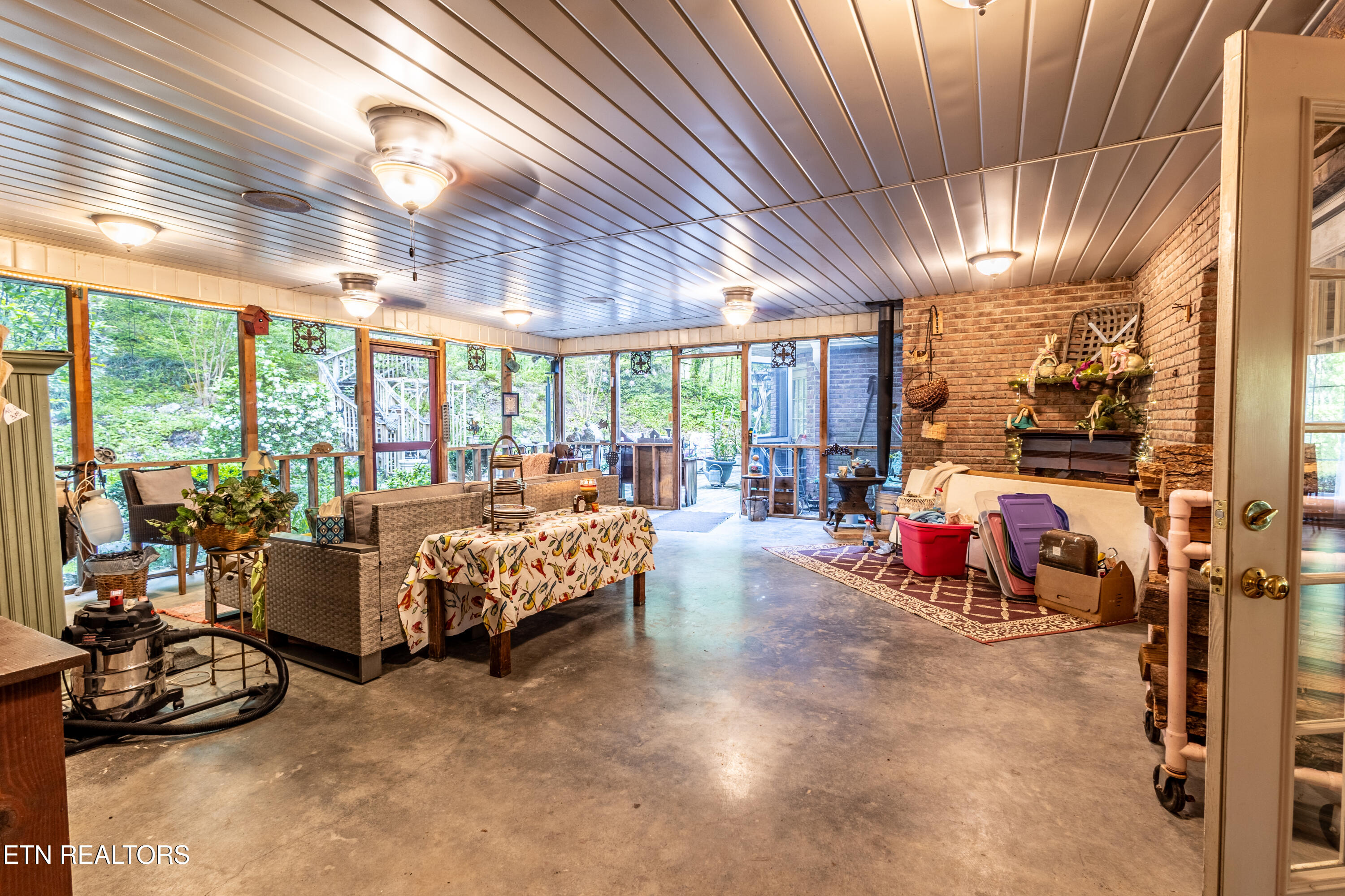 3012 Roaring Creek Way