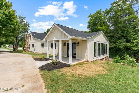 Tiny photo for 1921 Big Springs Rd, Maryville, TN 37801 (MLS # 1349869)