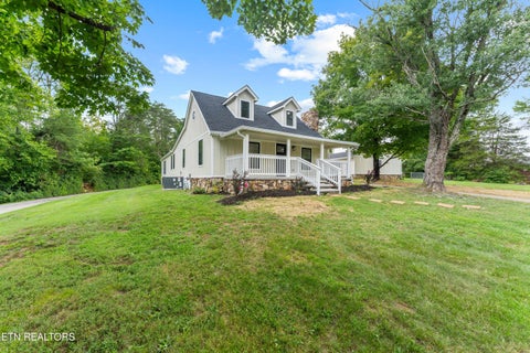 Photo of 1921 Big Springs Rd, Maryville, TN 37801 (MLS # 1349869)