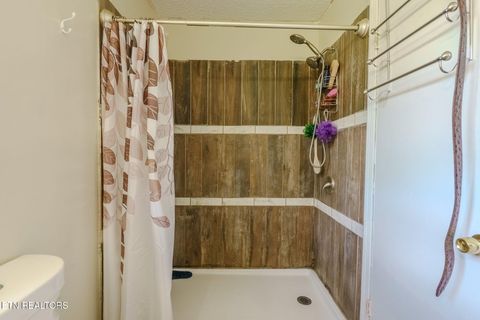 Tiny photo for 442 Highway 370, Luttrell, TN 37779 (MLS # 1317150)