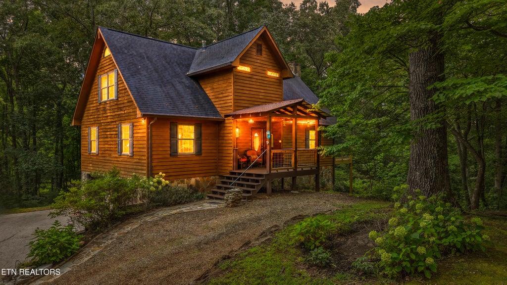 Photo of 212 Old Lindsey Bridge Rd, Vonore, TN 37885 (MLS # 1351934)