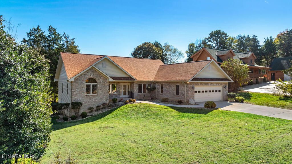 Photo of 120 Tahlequah Lane, Loudon, TN 37774 (MLS # 1320130)