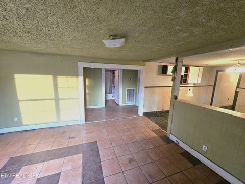 Tiny photo for 2400 Center Ave, Knoxville, TN 37915 (MLS # 1329211)