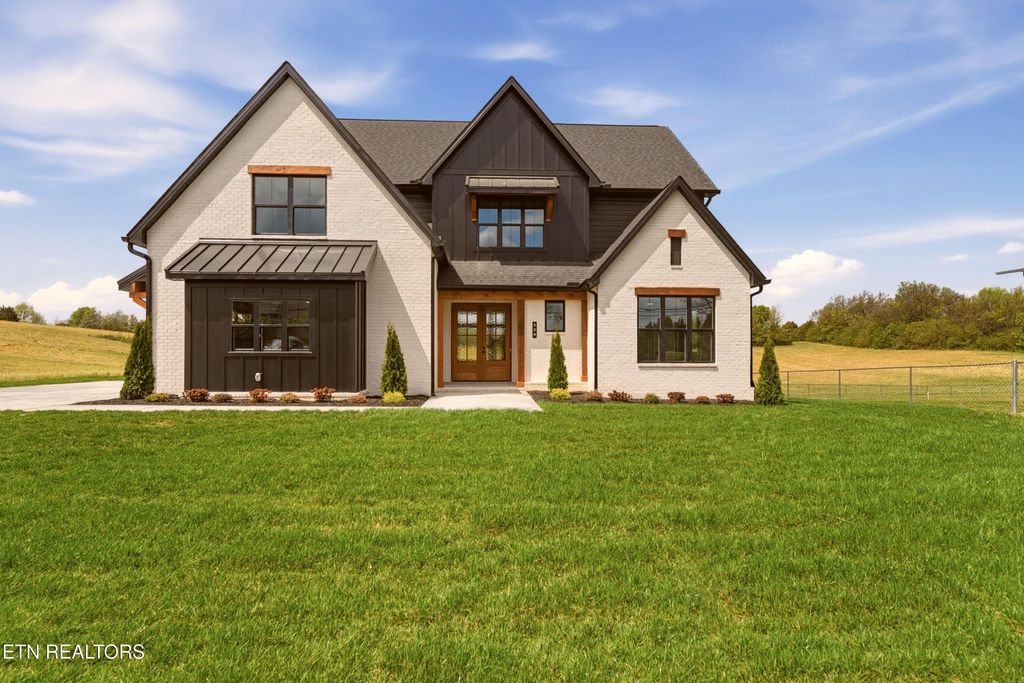 Photo of 529 Old Glory Rd, Maryville, TN 37801 (MLS # 1336653)