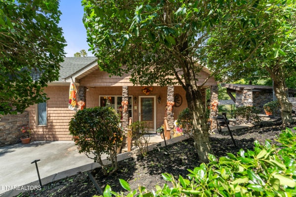 726 PLANTATION DR, PIGEON FORGE, TN 37863 - Image ab871e95d546b4cfcb2196a68d54f63e/4076929467