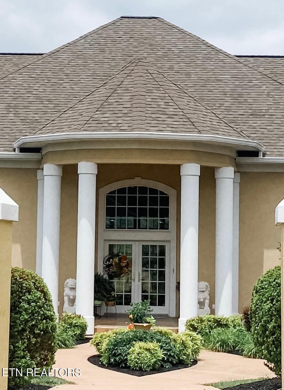 109 Divot Place