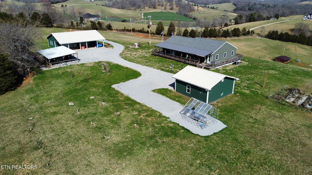 Photo of 300 Cole Rd, New Tazewell, TN 37825 (MLS # 1254922)