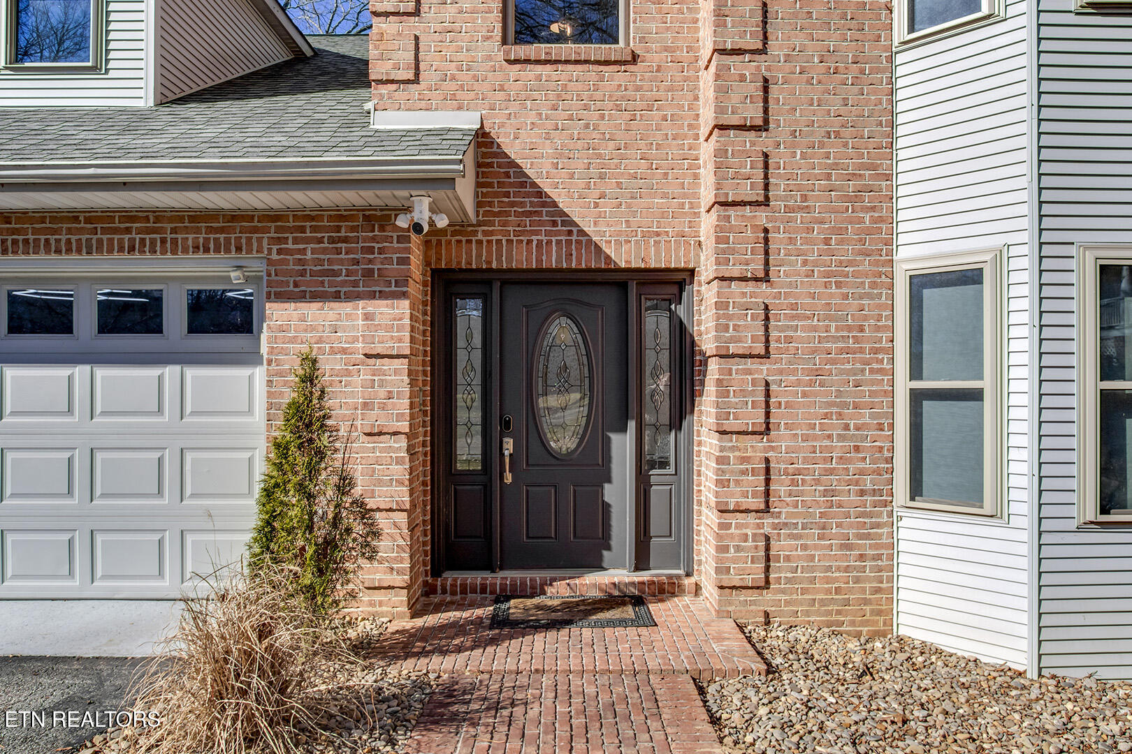 1200 River Oaks Drive