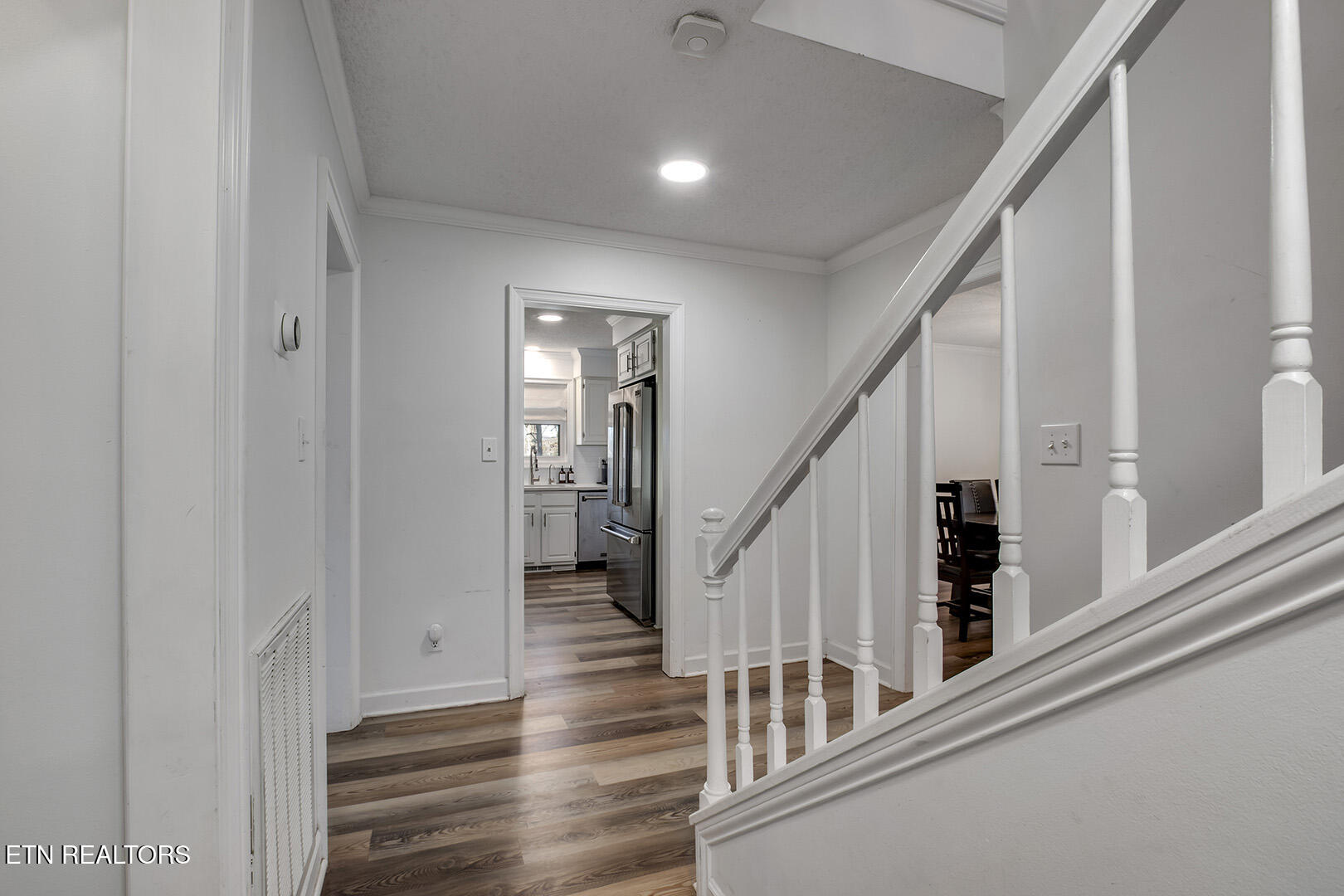 1200 River Oaks Drive