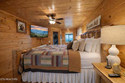 Tiny photo for 2251 Red Bud Rd Rd, Sevierville, TN 37876 (MLS # 1338435)