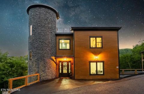Photo of 1253 Bavarian Way, Gatlinburg, TN 37738 (MLS # 1347014)
