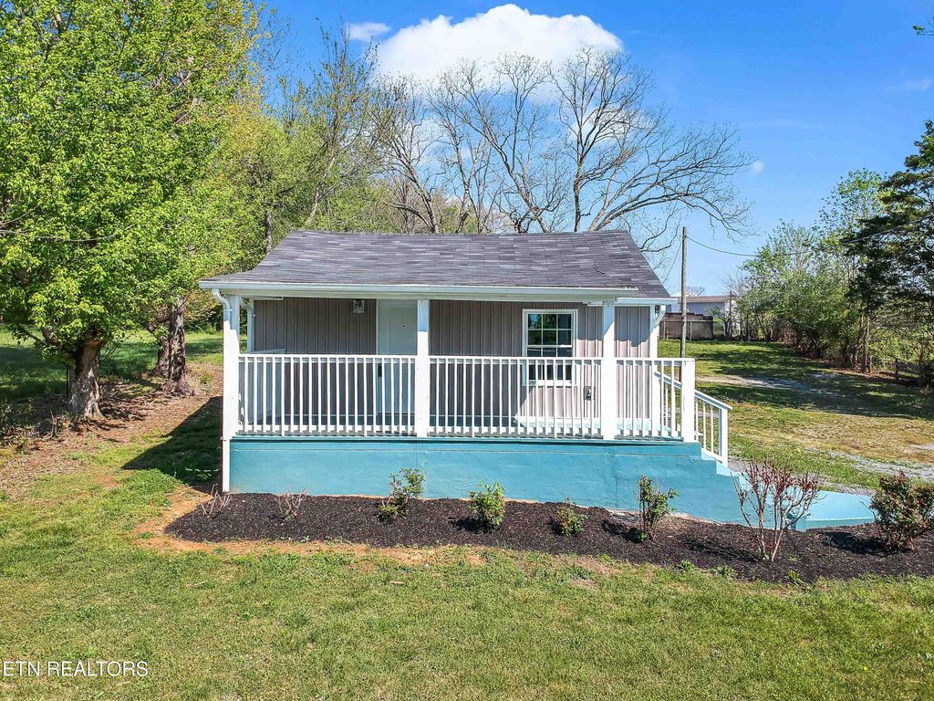 Photo of 2433 Sweetwater Vonore Rd, Sweetwater, TN 37874 (MLS # 1336462)