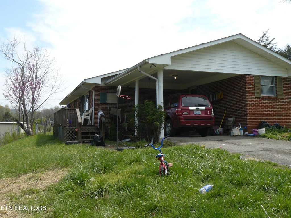 Photo of 115 Standifer Lane, Tazewell, TN 37879 (MLS # 1299678)