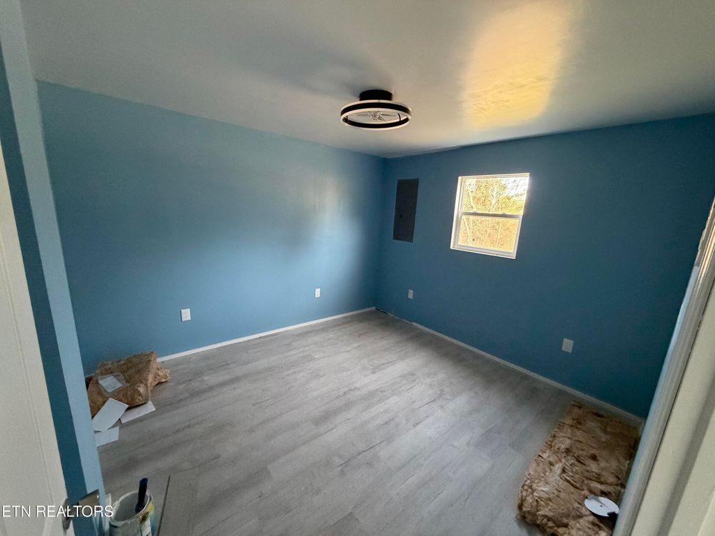 Photo of 602 Hassler Mill Rd Rd, Harriman, TN 37748 (MLS # 1327091)