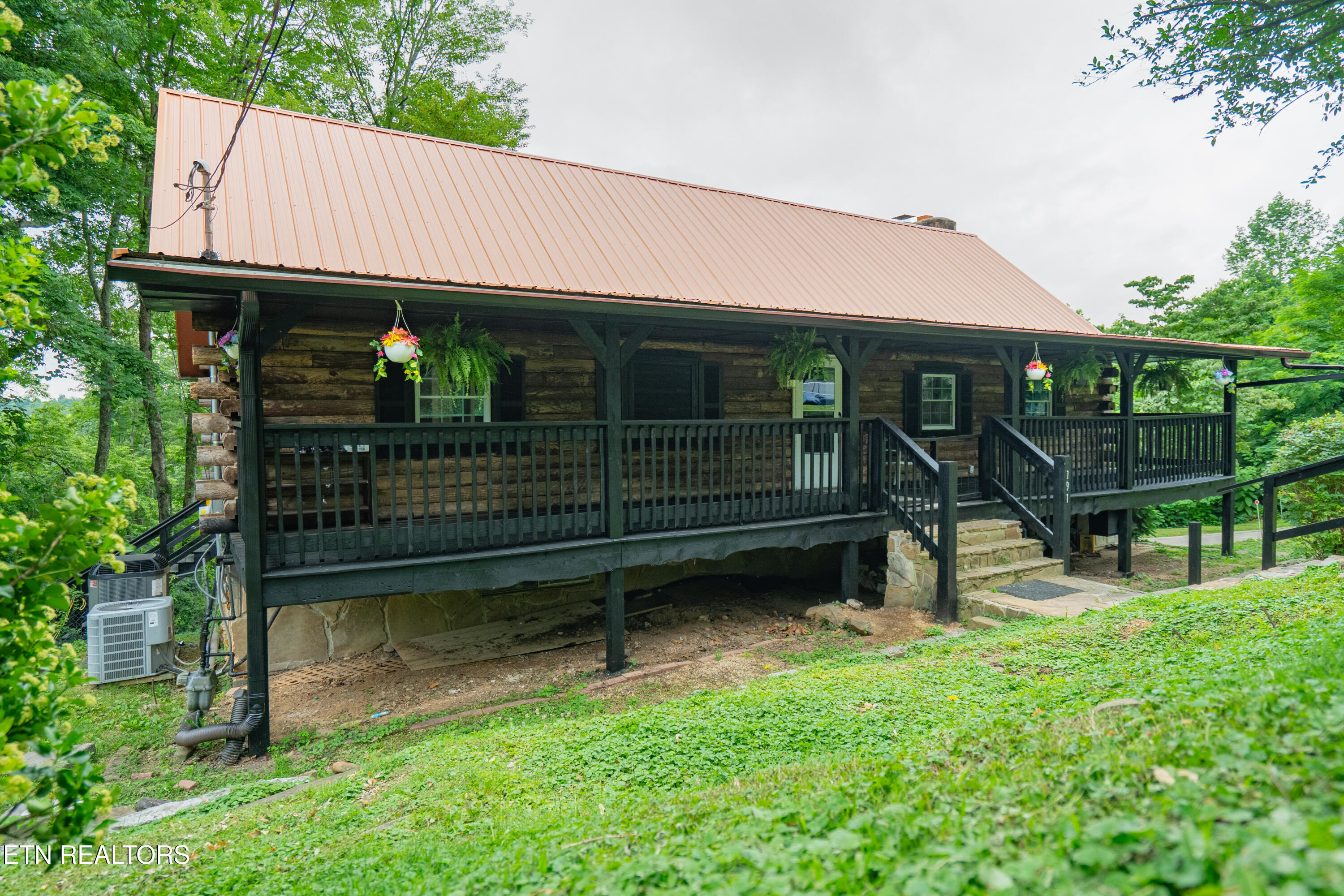 191 Hudson Lane