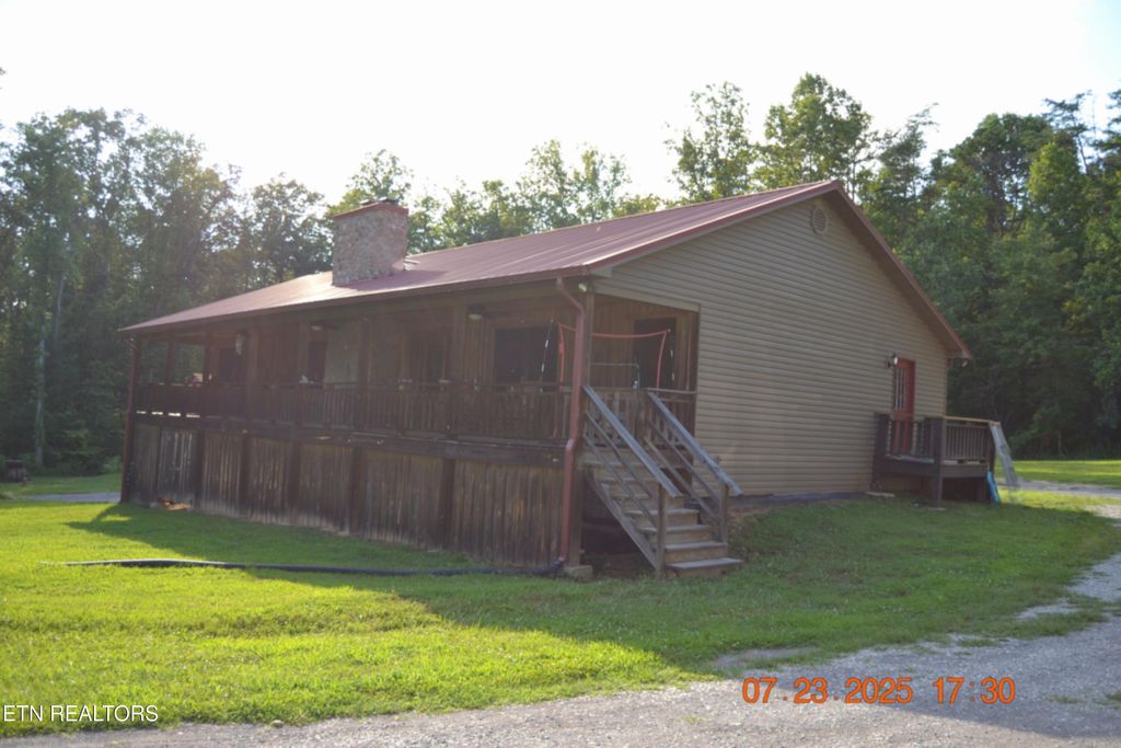 Photo of 1617 Bull Run Rd, Luttrell, TN 37779 (MLS # 1309580)
