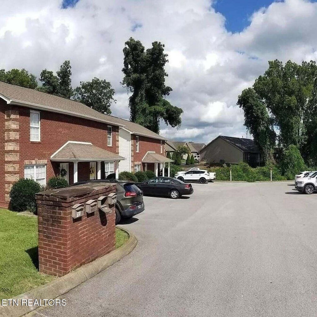Photo of 5203 Devonbrook Way, Knoxville, TN 37918 (MLS # 1356905)