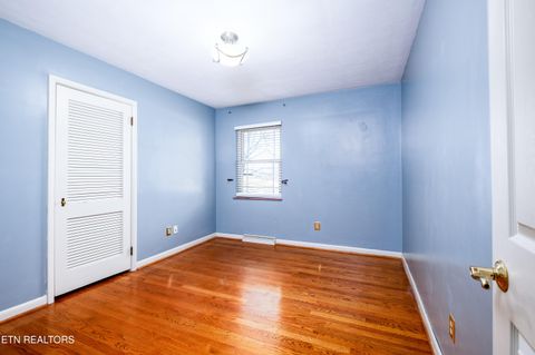 Tiny photo for 1821 Russell St, Morristown, TN 37813 (MLS # 1332127)