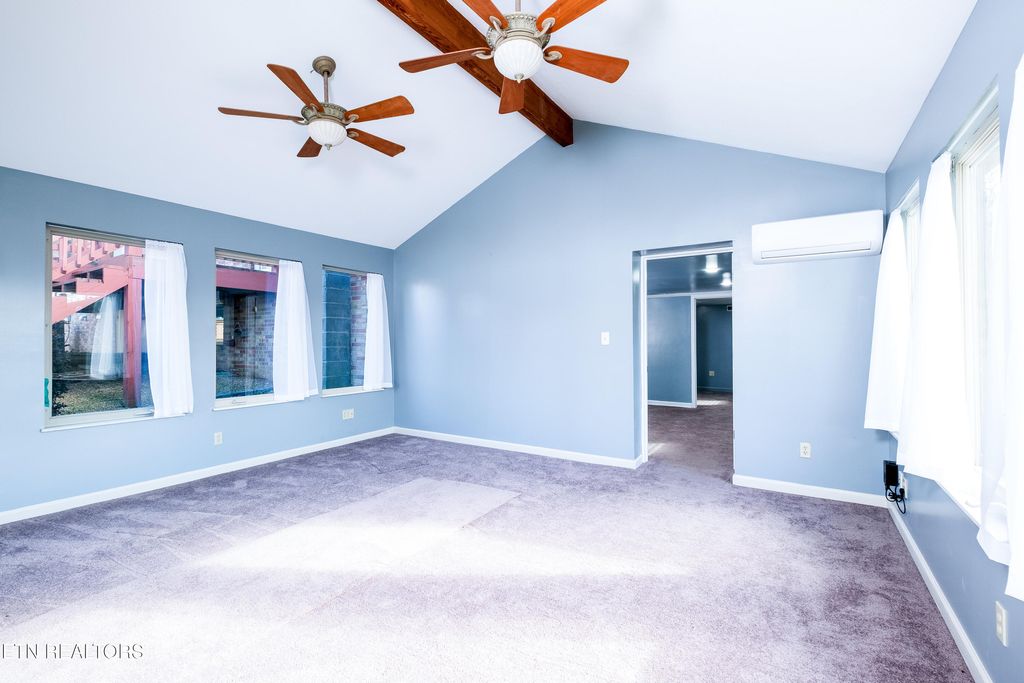 Photo of 1821 Russell St, Morristown, TN 37813 (MLS # 1332127)