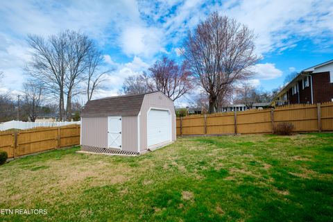 Tiny photo for 1821 Russell St, Morristown, TN 37813 (MLS # 1332127)