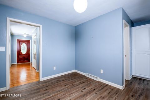 Tiny photo for 1821 Russell St, Morristown, TN 37813 (MLS # 1332127)